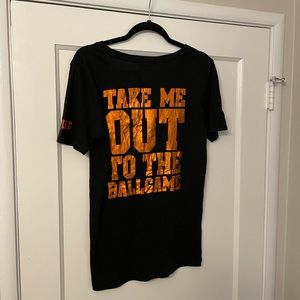 VS PINK MLB SF Giants v-neck tee